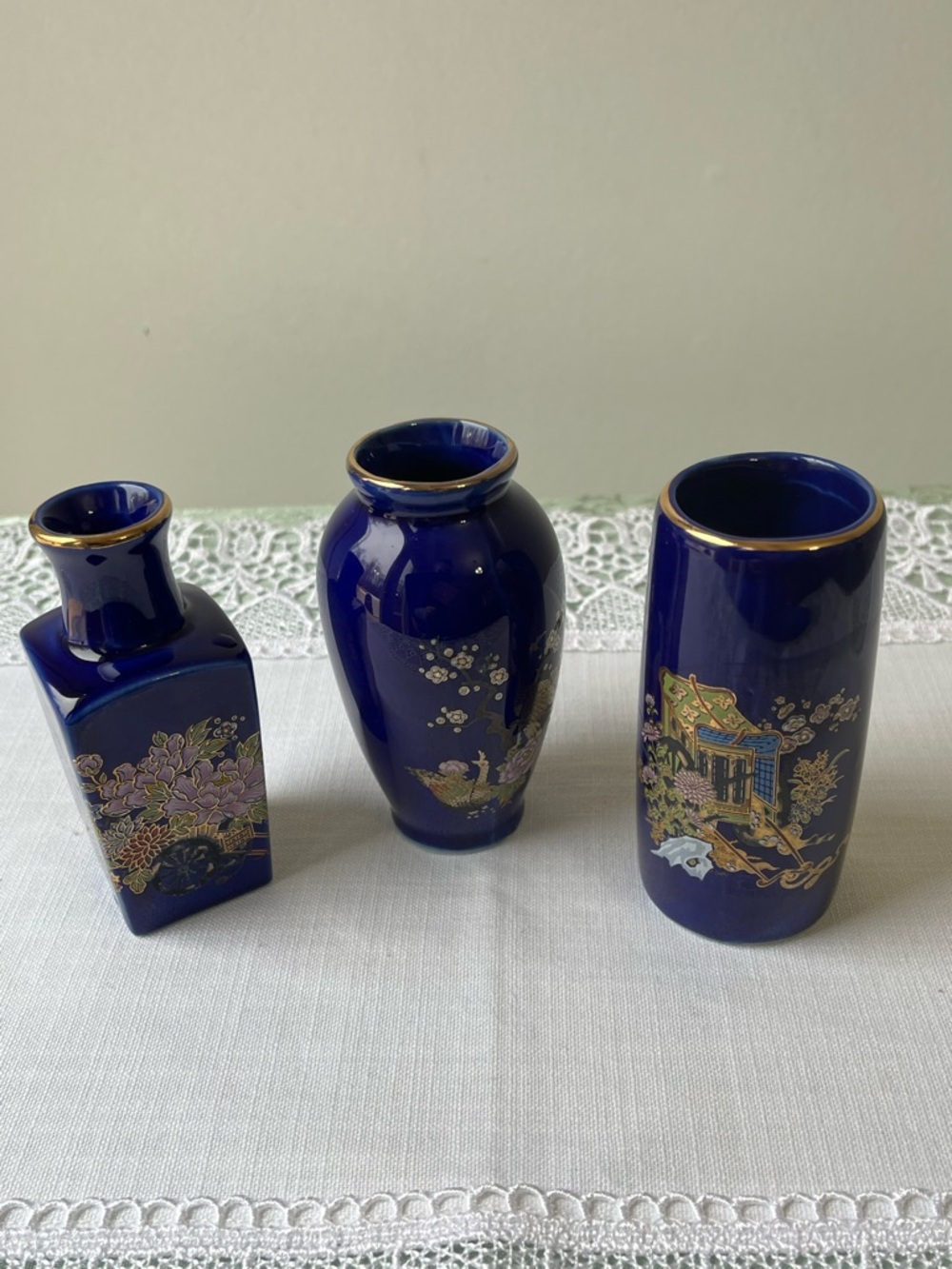 Japanese Porcelain Mini Vases - Cobalt Blue with Gold Trim - Peacock & Floral